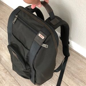 tumi edwards backpack